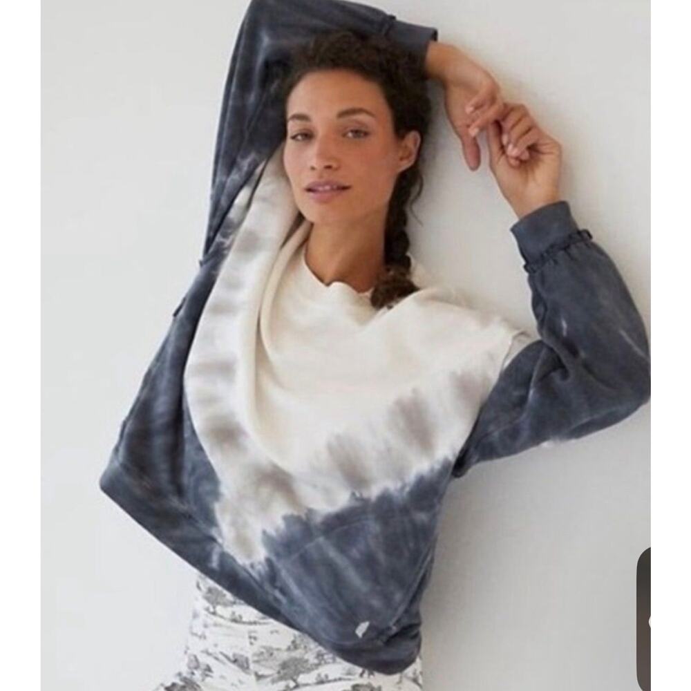 Free People Movement Ombré Metti Crew neck, Size Medium, EUC